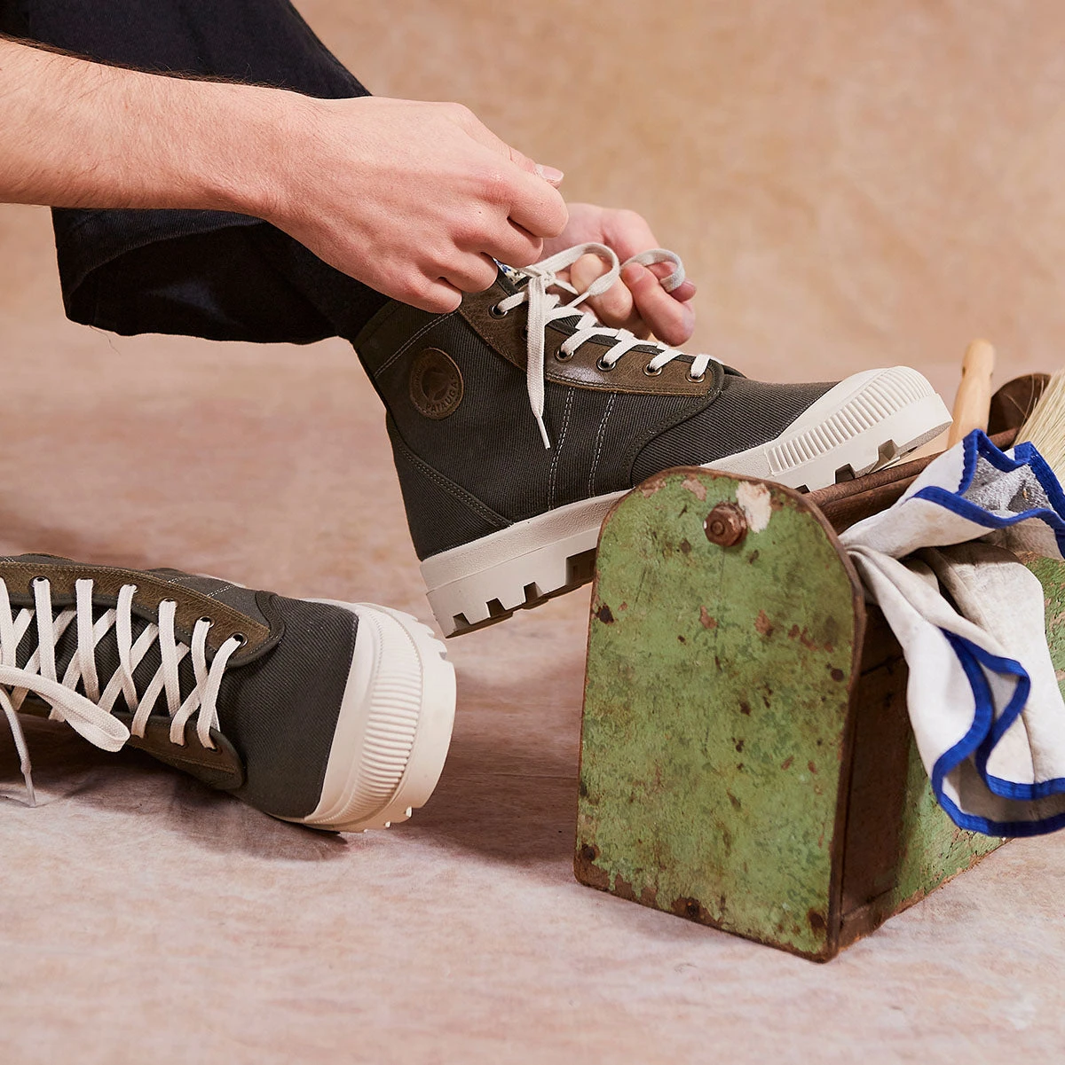 Pataugas AUTHENTIQUE M/SC F2I KAKI 3 Pataugas AUTHENTIQUE M/SC F2I KAKI – Image 3